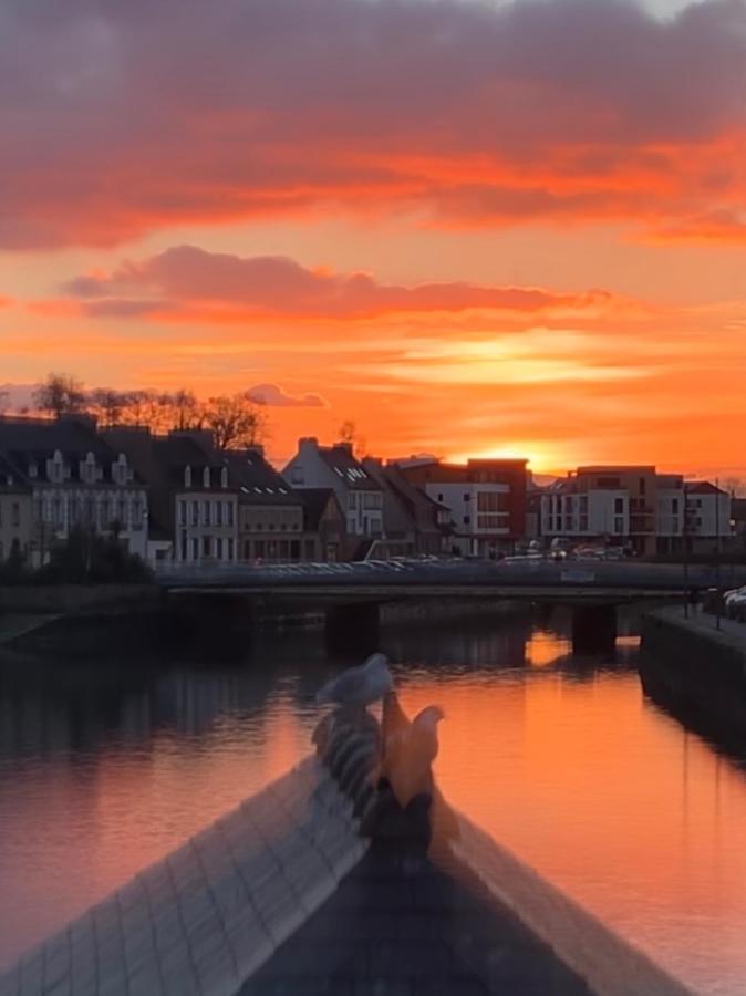 Une Nuit Sur Le Pont 1 Ландерно Экстерьер фото